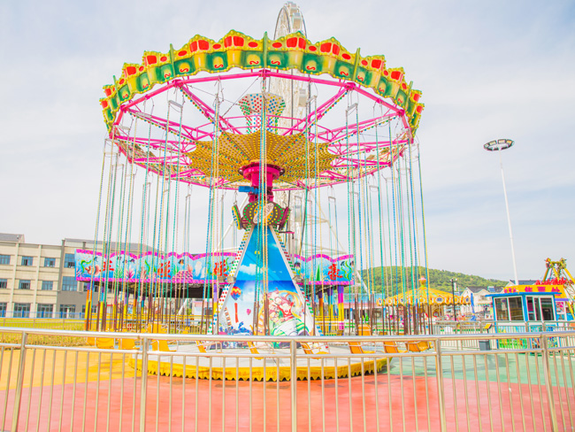 Hurricane-type Flying Chair Entertainment Facility